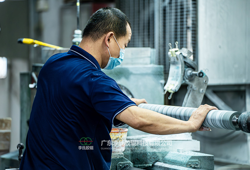 信得膠輥廠生產(chǎn)實景